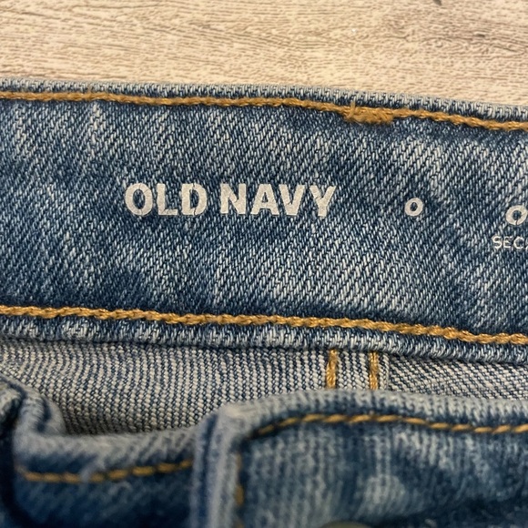 Old Navy OG Straight High Rise Jeans Ankle Size 0 Slimming Pockets Raw Hem - Picture 3 of 5